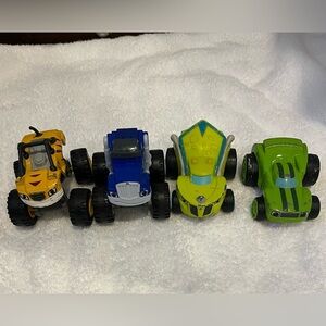 Blaze and the Monster Machines Mattel Nickelodeon Car Play Vehicle LOT of 4